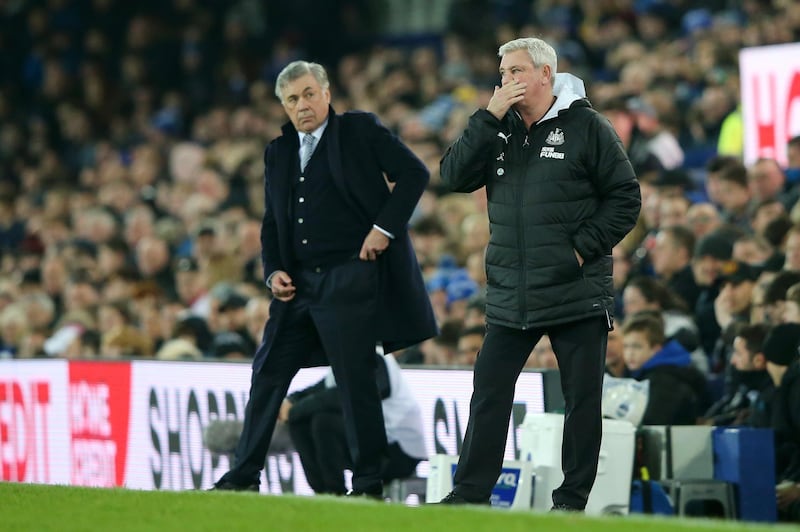 LIVERPOOL, ENGLAND - JANUARY 21: Steve Bruce, Manager of Newcastle United reacts as Carlo Ancelotti, Manager of Everton looks on during the Premier League match between Everton FC and Newcastle United at Goodison Park on January 21, 2020 in Liverpool, United Kingdom. (Photo by Alex Livesey/Getty Images)