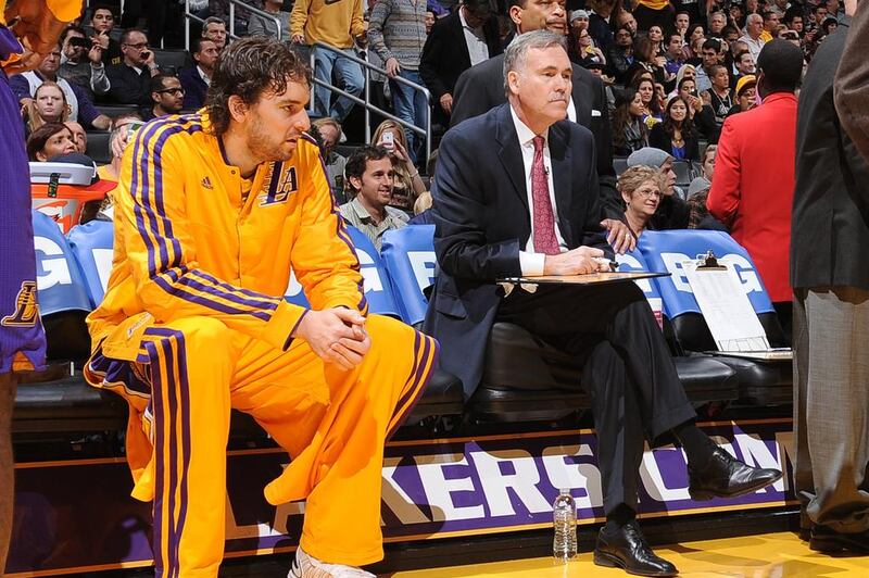 An out-of-form Pau Gasol, left, and coach Mike D’Antoni have had a frosty relationship. Andrew Bernstein / AFP