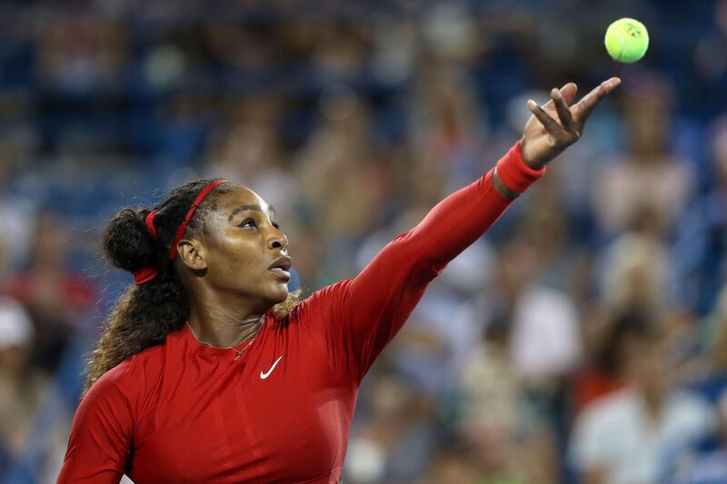 MASON, OH - AUGUST 14: Serena Williams serves to Petra Kvitova of Czech Republic during the Western & Southern Open at Lindner Family Tennis Center on August 14, 2018 in Mason, Ohio.   Matthew Stockman/Getty Images/AFP
== FOR NEWSPAPERS, INTERNET, TELCOS & TELEVISION USE ONLY ==
