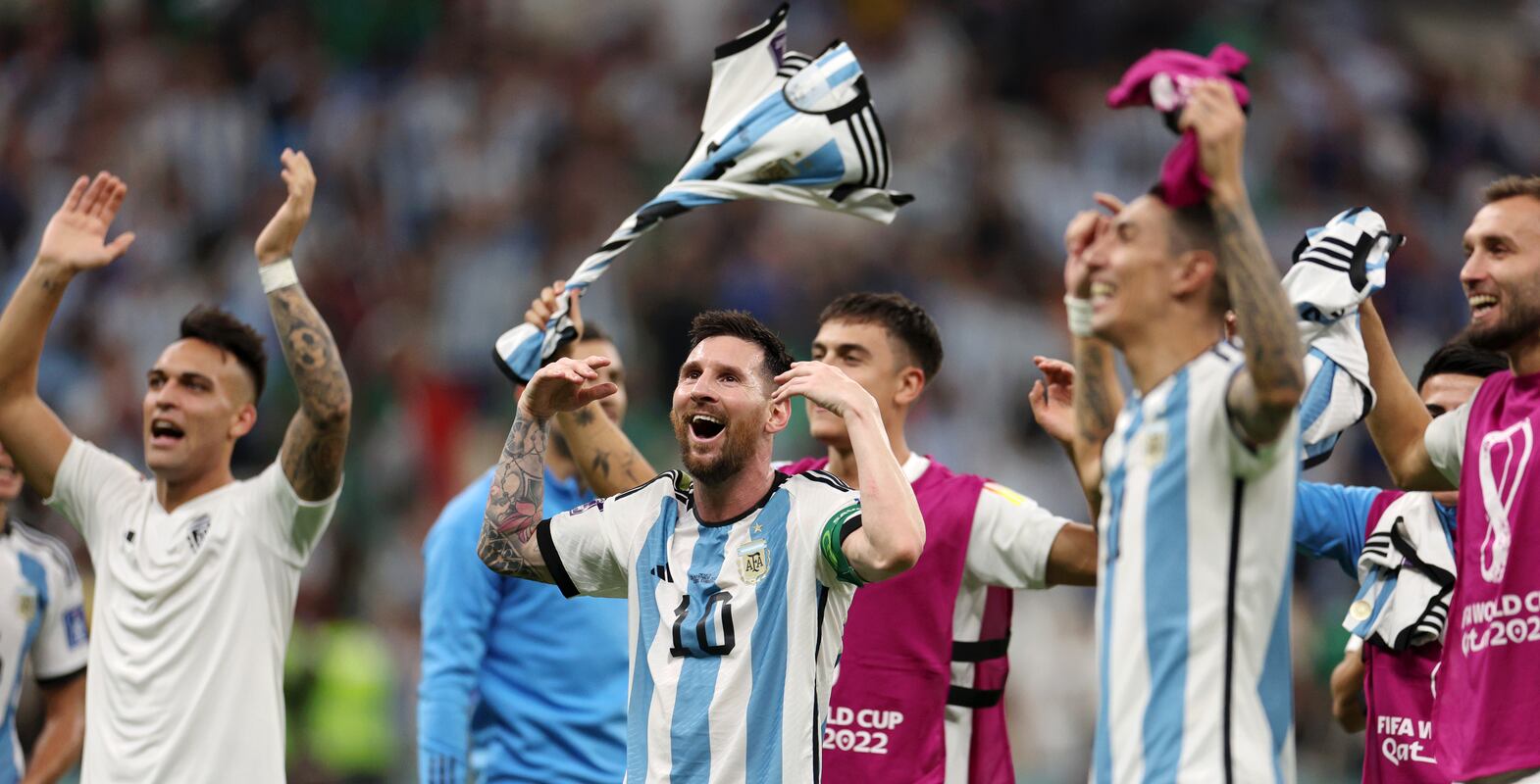 LUSAIL CITY, QATAR - NOVEMBER 26: Lionel Messi and Argentina applaud fans after the 2-0 victory in the FIFA World Cup Qatar 2022 Group C match between Argentina and Mexico at Lusail Stadium on November 26, 2022 in Lusail City, Qatar. (Photo by Dean Mouhtaropoulos / Getty Images)