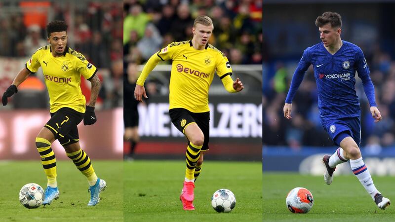 DORTMUND, GERMANY - FEBRUARY 29: Erling Haaland of Dortmund runs with the ball during the Bundesliga match between Borussia Dortmund and Sport-Club Freiburg at Signal Iduna Park on February 29, 2020 in Dortmund, Germany. (Photo by Lars Baron/Bongarts/Getty Images)

LONDON, ENGLAND - MARCH 08: Mason Mount of Chelsea in action during the Premier League match between Chelsea FC and Everton FC at Stamford Bridge on March 08, 2020 in London, United Kingdom. (Photo by Mike Hewitt/Getty Images)