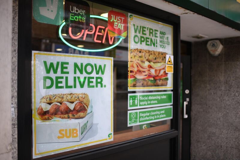 In the UK, more fast food chains are turning to delivery. AFP