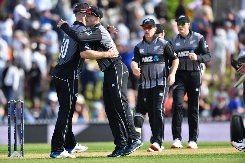 New Zealand's players celebrate their victory during the Twenty20 cricket match between New Zealand and England at Saxton Oval in Nelson on November 5, 2019. / AFP / Marty MELVILLE
