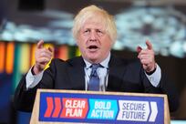 Rishi Sunak turns to 2019 winner Boris Johnson at last-gasp campaign event