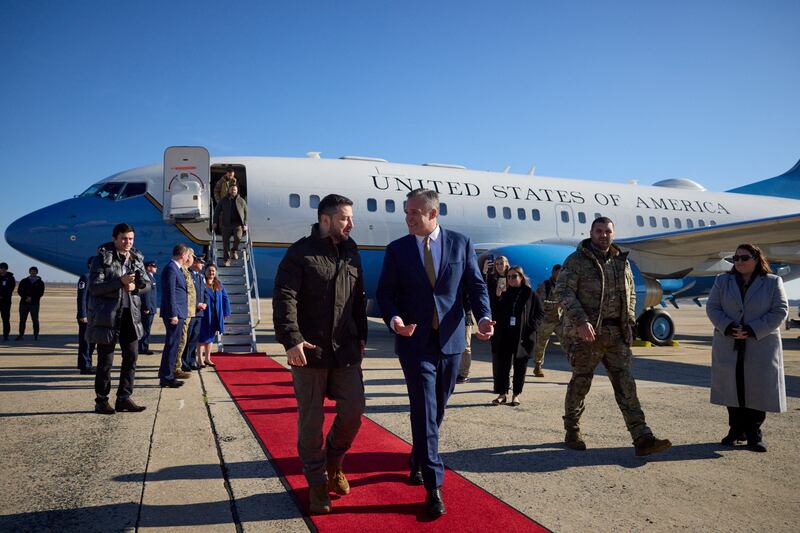 Mr Zelenskyy arrives in Washington. Ukrainian Presidential Press Service / Reuters