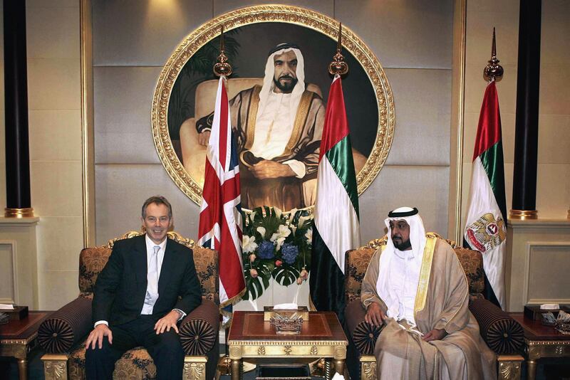 British Prime Minister Tony Blair meets President of the United Arab Emirates Sheikh Khalifa bin Zayed on December 19, 2006, in Abu Dhabi. AFP