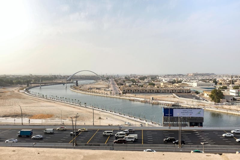 PGT056 View over Dubai Water Canal towards Al Wasl, with Sheikh Zayed Road in the foreground, Dubai, UAE