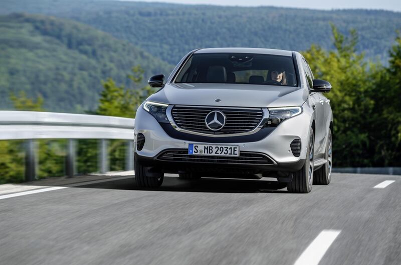 The total torque available is both instantaneous and impressively high: 765Nm. Daimler AG