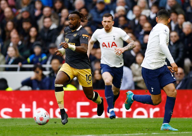 Allan Saint-Maximin – 6 Making his first start since February, the Frenchman looked to use his pace in rare moments of possession for his side. Booked. 

Action Images