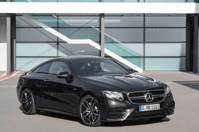 Mercedes-AMG E 53 4MATIC+ Coupé; Exterieur: obsidianschwarz metallic;Kraftstoffverbrauch kombiniert: 8,7 l/100 km; CO2-Emissionen kombiniert: 200 g/km*

Mercedes-AMG E 53 4MATIC+ Coupé; exterior: obsidian black metallic;Fuel consumption combined: 8.7 l/100 km; combined CO2 emissions: 200 g/km*