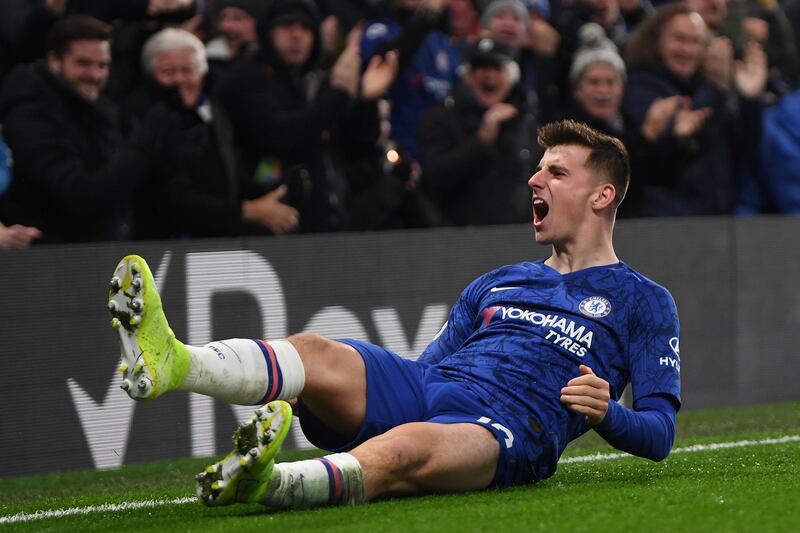 LONDON, ENGLAND - DECEMBER 04: Mason Mount of Chelsea celebrates after scoring the winner during the Premier League match between Chelsea FC and Aston Villa at Stamford Bridge on December 04, 2019 in London, United Kingdom. (Photo by Mike Hewitt/Getty Images)