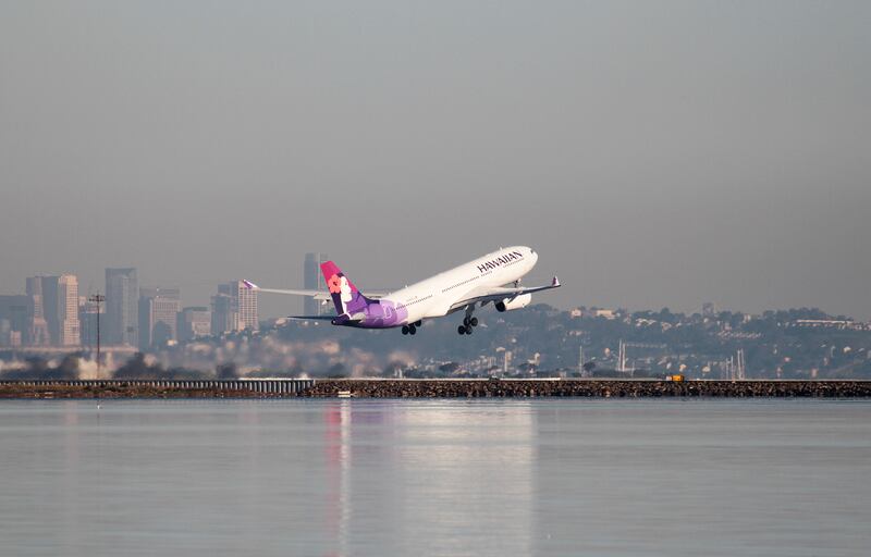 A Hawaiian Airlines Airbus A330-200 takes off at San Francisco International Airport, San Francisco, California, February 16, 2015.   REUTERS/Louis Nastro