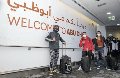 Jose Aldo, Jéssica Andrade and  Amanda Ribas arrive in Abu Dhabi from Sao Paolo. Etihad Airways