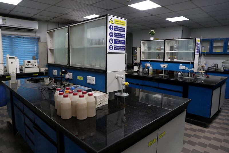 
RAK ,  UNITED ARAB EMIRATES , JUNE 20 – 2019 :-  View of the lab at the Gulf Cement Company in Ras Al Khaimah. ( Pawan Singh / The National ) For Big Picture/Online/Instagram/News. Story by Anna
