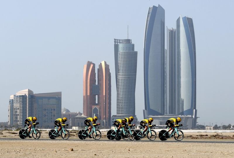 Team Jumbo - Visma competes during the first stage of the UAE tour in Abu Dhabi on February 24, 2019.
 / AFP / GIUSEPPE CACACE
