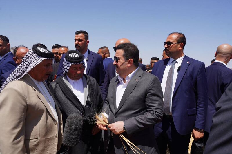 Prime Minister Mohammed Shia Al Sudani kicked off the start of the marketing process for wheat in Iraq, in Wasit province. Photo: PM office