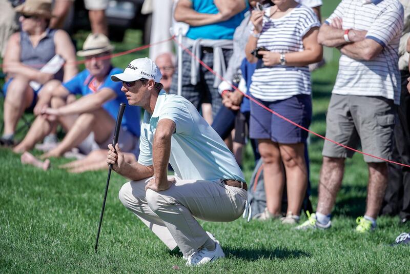 Abu Dhabi, United Arab Emirates, January 18, 2020.  2020 Abu Dhabi HSBC Championship.  Round 3.
Nicolas Colsaerts reviews the green on the eight hole.
Victor Besa / The National
Section:  SP
Reporter:  Paul Radley and John McAuley