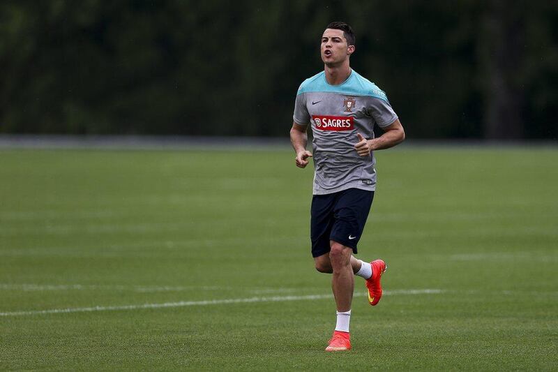 Cristiano Ronaldo shown training at NFL team New York Jets' training facility in Florham Park, New Jersey, USA on Tuesday. Jose Sena Goulao / EPA / June 3, 2014