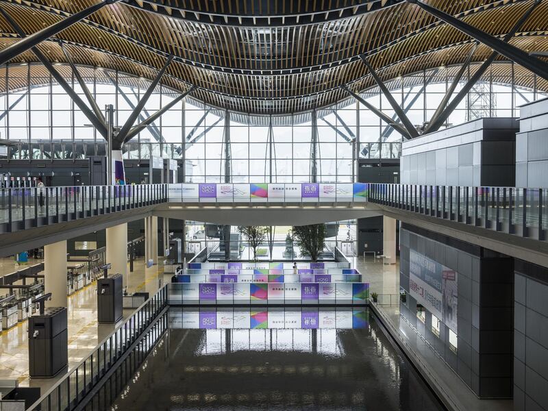 A water feature stands inside the Hong Kong Port Passenger Clearance Building of the Hong Kong-Zhuhai-Macau Bridge during a media tour in Hong Kong, China. Bloomberg