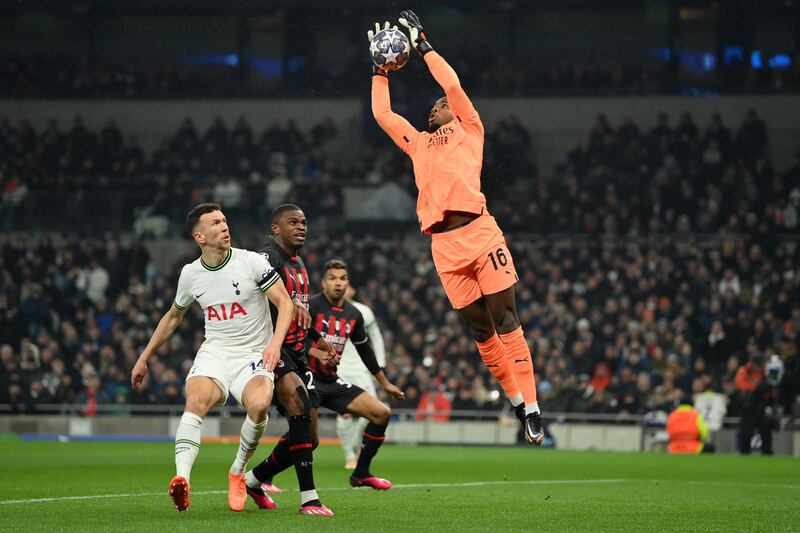 AC MILAN PLAYER RATINGS: Mike Maignan, 8 – Untroubled by a couple of deflected strikes from Emerson and Kane in the first half. Produce a late wonder-save to deny the latter and ensure Milan progressed,  but it was an otherwise quiet night for the Milan goalkeeper. Getty