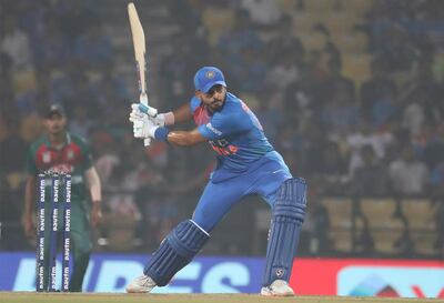 India's Shreyas Iyer bat during third Twenty20 international cricket match against Bangladesh in Nagpur , India, Sunday, Nov. 10, 2019. (AP Photo/Rafiq Maqbool)