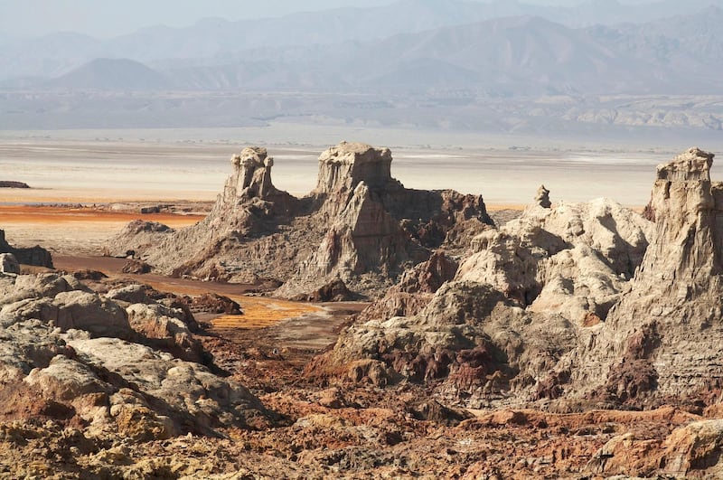 A general view of Dallol in Afar depression in northeastern Ethiopia, where tourists have been kidnapped, is seen in this November 1, 2006 file photo. An Ethiopian administrator accused Eritrean forces on Saturday of kidnapping a group of five Europeans and 13 Ethiopians in a remote part of Ethiopia, and taking them to a military camp in neighbouring Eritrea. Picture taken November 1, 2006. REUTERS/John Kenny/File (ETHIOPIA)