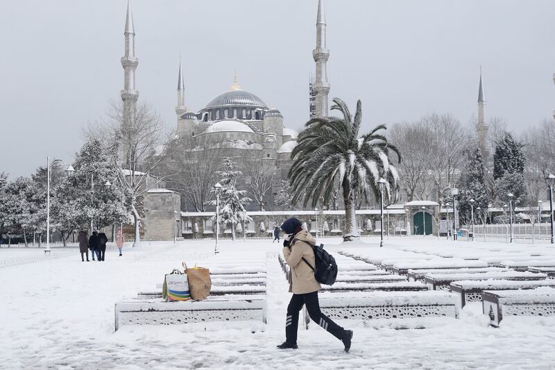 A  heavy snowstorm has hit Istanbul. All photos: Reuters