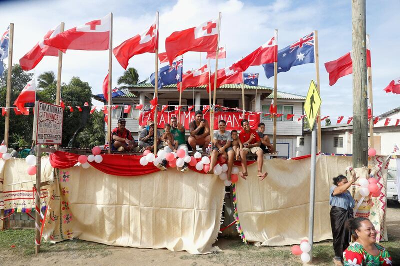 Locals greet the Duke and Duchess of Sussex as they arrive at Fua'amotu Airport in Nuku'alofa, Tonga. The Duke and Duchess of Sussex are on their official 16-day Autumn tour visiting cities in Australia, Fiji, Tonga and New Zealand. Getty Images