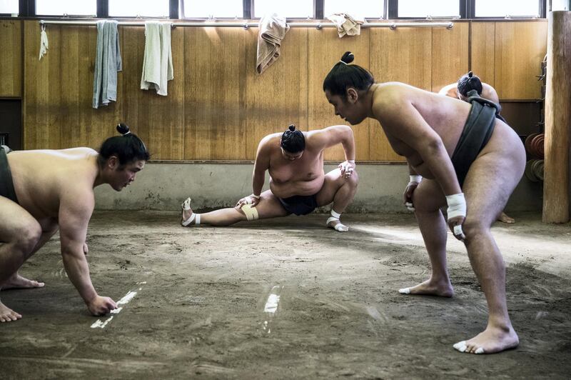 epa06666276 Sumo wrestlers of the Hakkaku stable practice during a training session in Tokyo, Japan, Japan, 13 April 2018. Hakkaku stable is a stable of sumo wrestlers which was established in September 1993 by former yokozuna Hokutoumi.  EPA-EFE/PETER KLAUNZER  ATTENTION: This Image is part of a PHOTO SET *** Local Caption *** 54261859