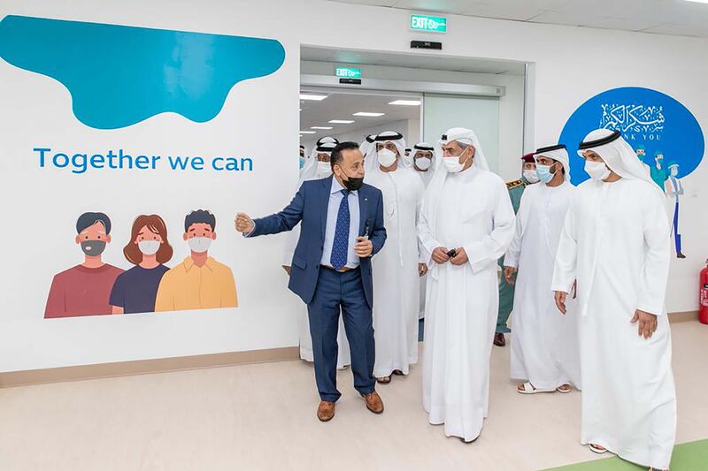 Sheikh Hamad bin Mohammed Al Sharqi, Ruler of Fujairah, tours the new facility.