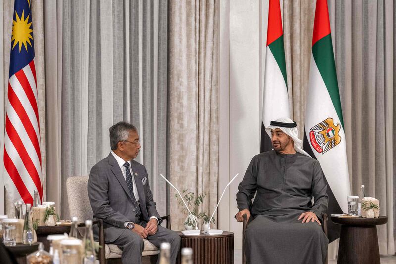 President Sheikh Mohamed and Sultan Abdullah meet at Al Shati Palace