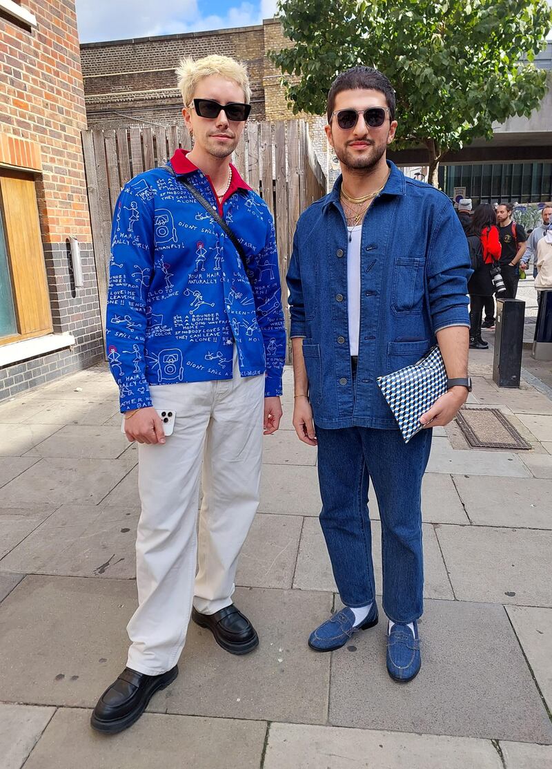 Matching royal blue in London. 