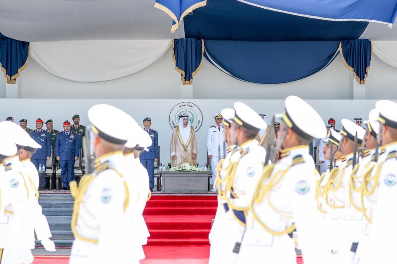 ABU DHABI, 20th March, 2019 (WAM) -- Crown Prince of Dubai Sheikh Hamdan bin Mohammed bin Rashid Al Maktoum has attended today the graduation ceremony of the 19th batch of the Rashid bin Saeed Al Maktoum Naval College in Abu Dhabi. Wam