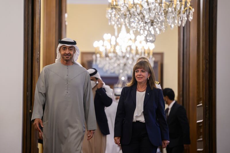 President Sheikh Mohamed is received by Ms Sakellaropoulou.