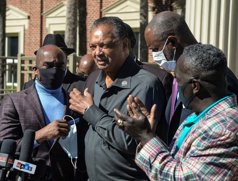 Reverend Jesse Jackson enters the Glynn County Courthouse in Brunswick, Georgia, during the trial over the death of Ahmaud Arbery, on November 15, 2021. AP