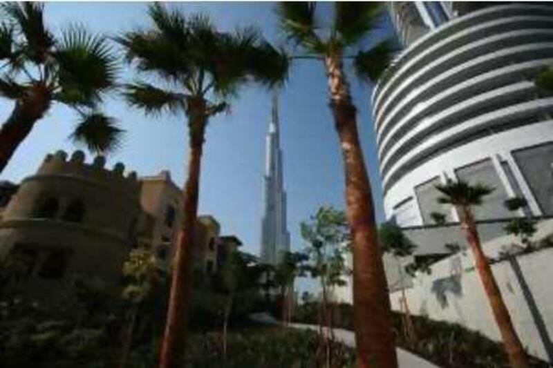 DUBAI-NOVEMBER 10,2008 - Panoramic view of high rise bulidings in Burj Dubai. ( Paulo Vecina/The National ) *** Local Caption ***  PV Building7.JPG