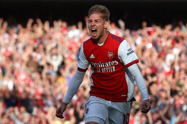 LONDON, ENGLAND - SEPTEMBER 26: Emile Smith Rowe of Arsenal celebrates after scoring their side's first goal during the Premier League match between Arsenal and Tottenham Hotspur at Emirates Stadium on September 26, 2021 in London, England. (Photo by Clive Rose / Getty Images)