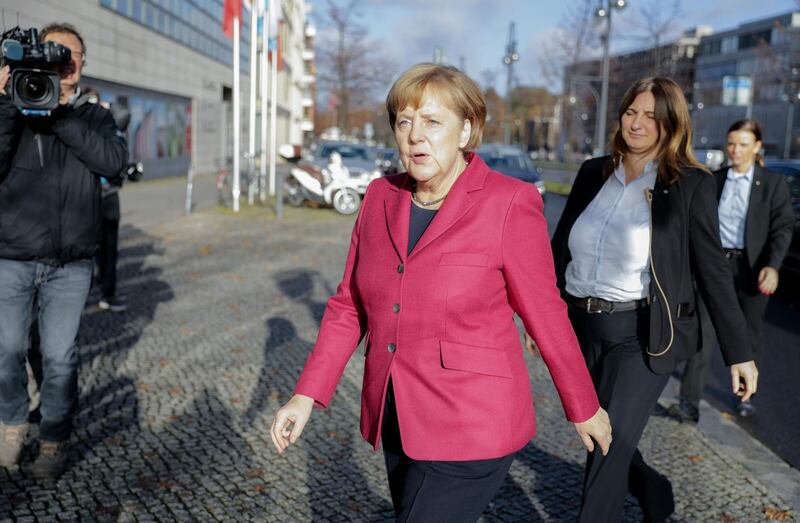 German Chancellor and leader of the Christian Democratic Union (CDU) party, Angela Merkel  arrives at the CDU's headquarters for further exploratory talks with members of potential coalition parties to form a new government on November 17, 2017 in Berlin. / AFP PHOTO / dpa / Kay Nietfeld / Germany OUT