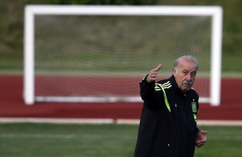 Spain manager Vicente del Bosque conducts a team training session on Monday in preparation for the 2014 World Cup. Sergio Perez / Reuters / May 26, 2014
