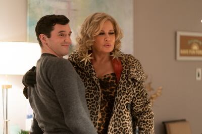 Michael Urie as Peter and Jennifer Coolidge as Aunt Sandy in Netflix's 'Single All The Way'. Photo: Netflix 