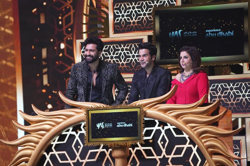 Vicky Kaushal joined IIFA Rocks hosts Rajkummar Rao and Farah Khan on stage