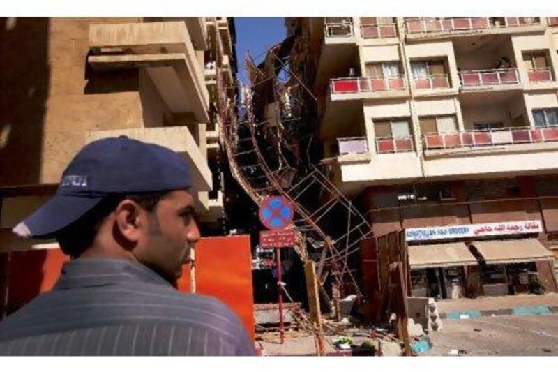 The scaffolding that collapsed on Salam Street in Abu Dhabi was not built to withstand winds of more than 30kph. Christopher Pike / The National