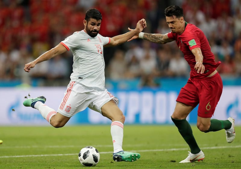 Spain's Diego Costa scores their first goal, to bring Spain level at 1-1. Ueslei Marcelino / Reuters