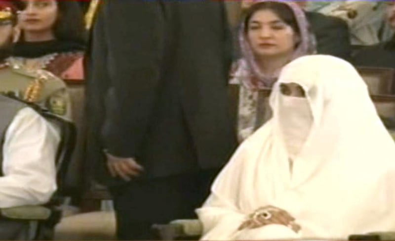 In this screengrab taken from social media Bushra Bibi, the wife of Pakistan Prime Minister Imran Khan, is seen during his swearing in ceremony. 