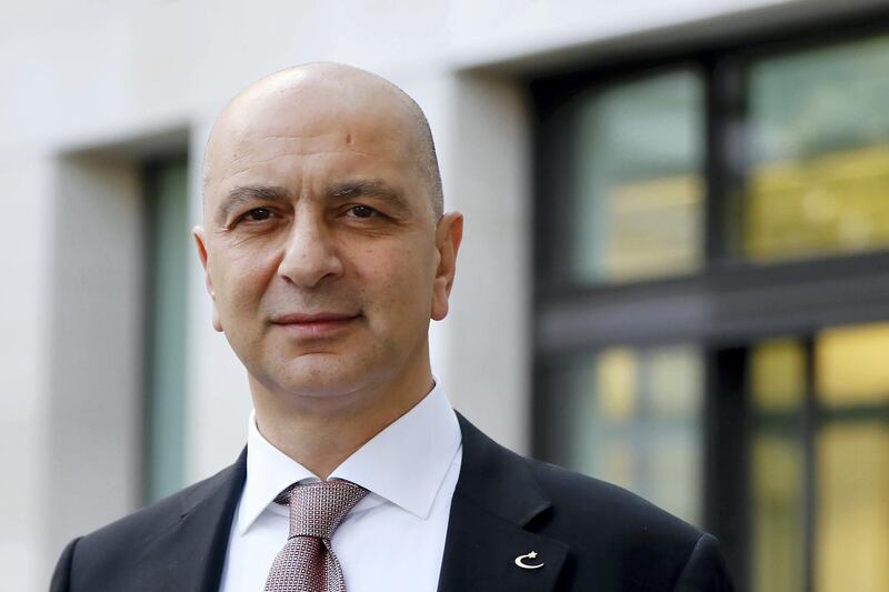 Turkish businessman Akin Ipek leaves during a break in his extradition hearing at Westminster Magistrates' Court in central London, on September 28, 2018. (Photo by Tolga AKMEN / AFP)