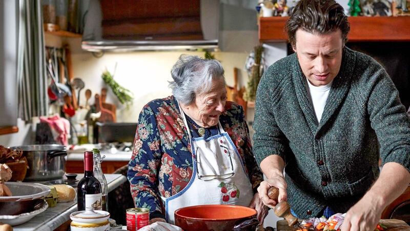 A scene from Jamie Cooks Italy. Fox Life 