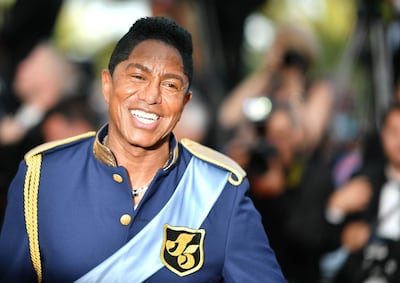 US singer Jermaine Jackson arrives on May 24, 2017 for the screening of the film 'The Beguiled' at the 70th edition of the Cannes Film Festival in Cannes, southern France. (Photo by LOIC VENANCE / AFP)