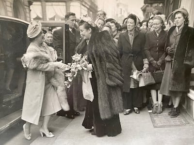 Princess Fahrelnissa Zeid greeting Her Majesty Queen Elizabeth The Queen Mother at her London exhibition in 1947. Courtesy of Princess Majda Ra'ad