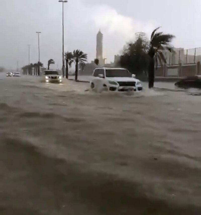 Flash floods hitting parts of Al Ain city. Courtesy Storm Centre