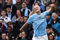 Five-star Man City blow away Luton to return to top of Premier League